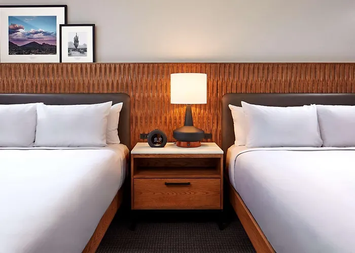 Hotel Senna House Scottsdale, Curio Collection By Hilton