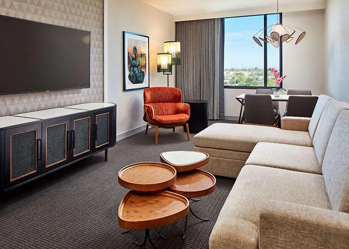 Hotel Senna House Scottsdale, Curio Collection By Hilton